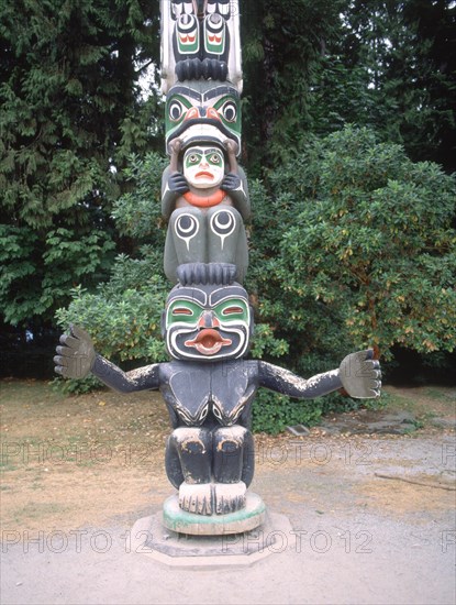 TOTEM
VANCOUVER, STANLEY PARK
CANADA

This image is not downloadable. Contact us for the high res.