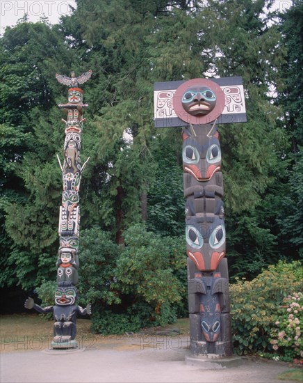 TOTEMS INDIOS
VANCOUVER, STANLEY PARK
CANADA