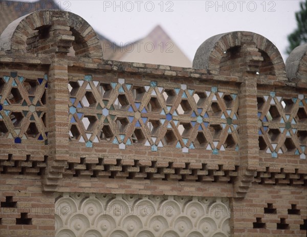 GAUDI ANTONI 1852-1926
DETALLE DE LA FACHADA - 1884-87
BARCELONA, FINCA GUELL
BARCELONA