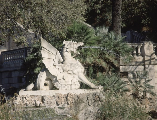 DETALLE DE LA ESCULTURA DE UN DRAGON EN LA CASCADA MONUMENTAL EN LA QUE TRABAJO GAUDI
BARCELONA, PARQUE DE LA CIUDADELA
BARCELONA

This image is not downloadable. Contact us for the high res.