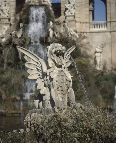 DETALLE DE LA ESCULTURA DE UN DRAGON EN LA CASCADA MONUMENTAL EN LA QUE TRABAJO GAUDI
BARCELONA, PARQUE DE LA CIUDADELA
BARCELONA