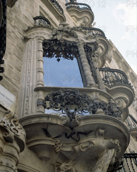 GAUDI ANTONI 1852-1926
DET DE LA FACHADA - TRIBUNA O BALCON TRILOBULADO - 1898-1900
BARCELONA, CASA CALVET
BARCELONA