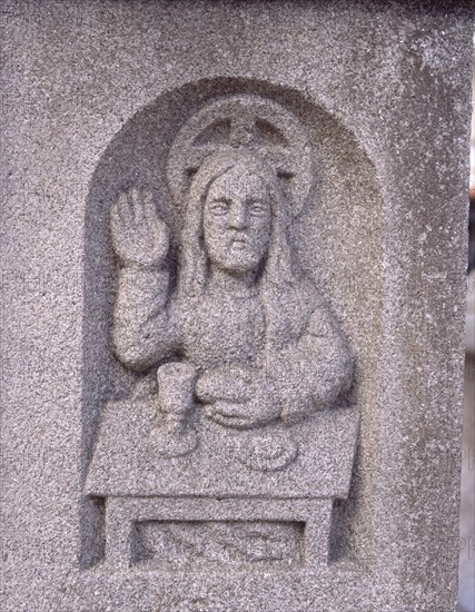 CRUCEIRO - DETALLE DEL RELIEVE DE JESUS BENDICIENDO EL PAN Y EL VINO EN LA ULTIMA CENA
CORUÑA, EXTERIOR
CORUÑA