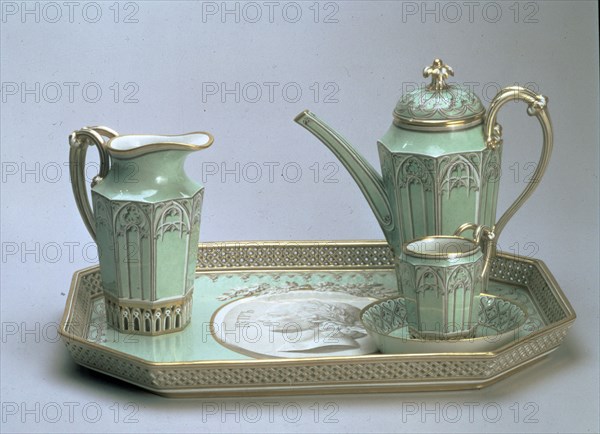 LAMPRECHT GEORG
SOLITARIO (SERVICIO DE DESAYUNO) DE PORCELANA DE CUATRO PIEZAS- VIENA 1825- PINTADO EN 1828
SAN PETESBURGO, MUSEO ERMITAGE
RUSIA
This image is not downloadable. Contact us for the high res.