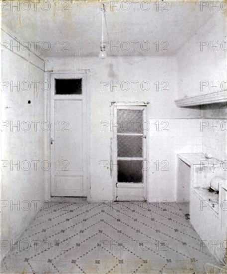 LOPEZ ANTONIO 1936/
COCINA EN TOMELLOSO - 1975/80 - LAPIZ/PAPEL - 74x61
MADRID, COLECCION PARTICULAR
MADRID

This image is not downloadable. Contact us for the high res.