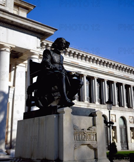 Marinas, Sculpture of Velázquez