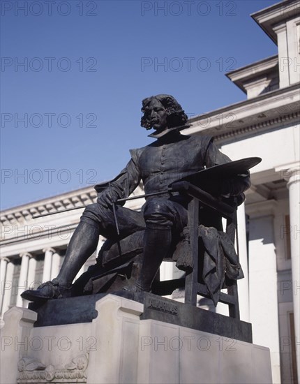 Marinas, Sculpture of Velázquez