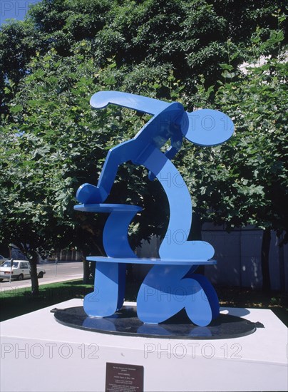 HARING KEITH 1958/1990
FIGURA EN UN BEBE - 1988 - ALUMINIO PINTADO - 96x68x49
SAN FRANCISCO-CALIFORNIA, EXTERIOR
EEUU