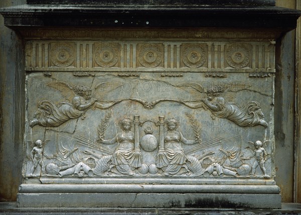 OREA JUAN DE
FACHADA OCCIDENTAL - PEDESTAL - RELIEVES EXALTANDO LA FIGURA DE CARLOS V - S XVI
GRANADA, PALACIO CARLOS V
GRANADA
This image is not downloadable. Contact us for the high res.