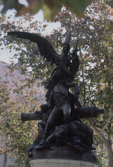 MARINAS ANICETO 1866/1953
MONUMENTO CONMEMORATIVO "AL PUEBLO DEL DOS DE MAYO DE 1808"
MADRID, EXTERIOR
MADRID