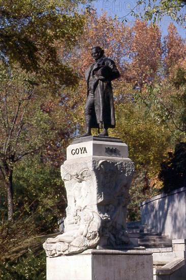 Benlliure, statue of Francisco de Goya