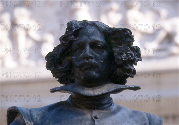 Marinas, Sculpture of Velázquez