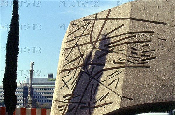 VAQUERO PALACIOS/VAQUERO TURCIOS
MONUMENTO AL DESCUBRIMIENTO DE AMERICA EN LOS JARDINES DEL DESCUBRIMIENTO-PLAZA DE COLON-1977
MADRID, EXTERIOR
MADRID