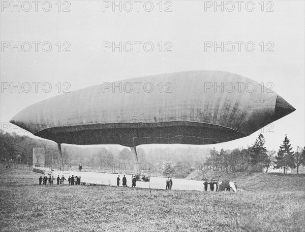 RENARD CHARLES 1847/1905
DIRIGIBLE INVENTADO EN 1884
Grabados sin documentar
