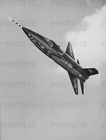 WHITTLE FRANCK 1907/1996
PRIMER AVION CON TURBORREACTOR - 1941
Grabados sin documentar
