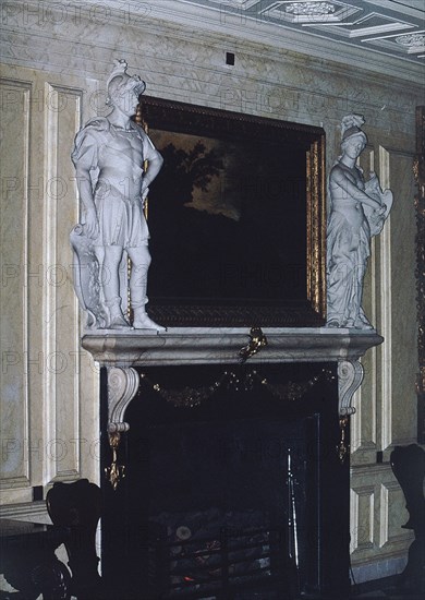 INTERIOR-CHIMENEA CON FIGURAS MITOLOGICAS EN MARMOL
NACION, COUNTRY SIGLO XVII/CASA SEÑORIAL
INGLATERRA
This image is not downloadable. Contact us for the high res.