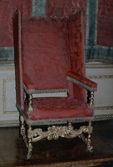 INTERIOR-SILLON INGLES CON DECORACION EN LA CHAMBRANA-S XVII
NACION, COUNTRY SIGLO XVII/CASA SEÑORIAL
INGLATERRA