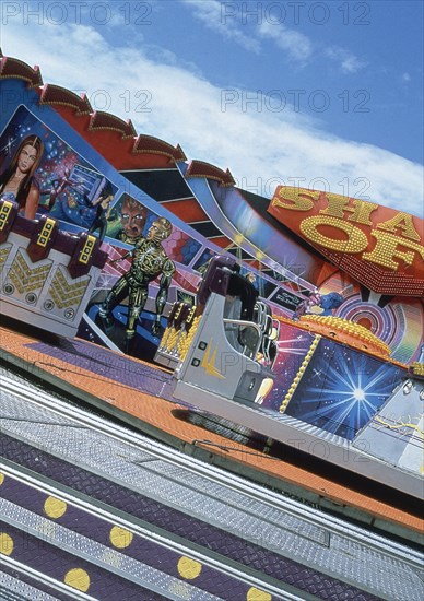 USLE JUAN 1954-
HERO (AMBERES) - 2002 - CIBACHROME EJ 1/4 - 187,5x125
MADRID, GALERIA SOLEDAD LORENZO
MADRID