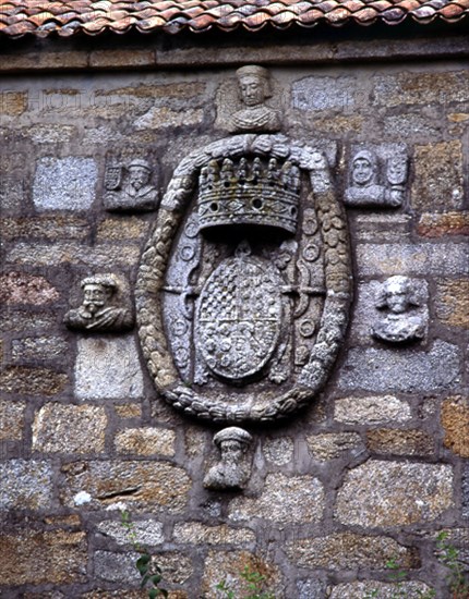ESCUDO HERALDICO CON BLASONES DE LA FAMILIA-PALACIO CONSTRUIDO POR JOSE PARDO DE FIGUEROA S XVII
CAMBADOS, PAZO FEFIÑANES
PONTEVEDRA