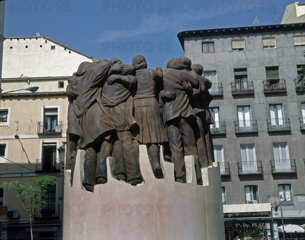 GENOVES JUAN 1930-
EL ABRAZO - 2003 - HOMENAJE A LOS ABOGADOS ASESINADOS EN ATOCHA 55 EL 24 DE ENERO DE 1977
MADRID, PLAZA DE ANTON MARTIN
MADRID
This image is not downloadable. Contact us for the high res.