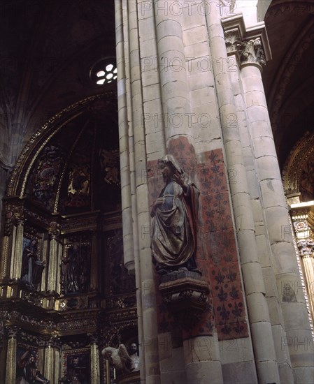 ESCULTURA DE LA VIRGEN - S XIII - GOTICO ESPAÑOL
BENAVENTE, IGLESIA DE SANTA MARIA DEL AZOGUE
ZAMORA