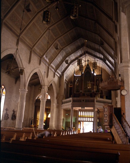 GIRAUD FRANÇOIS P
INTERIOR-IGLESIA DE TRES NAVES SEPARADAS POR ARCOS APUNTADOS-ESTILO NEOGOTICO-1731
SAN ANTONIO-TEXAS, CATEDRAL SAN FERNANDO
EEUU