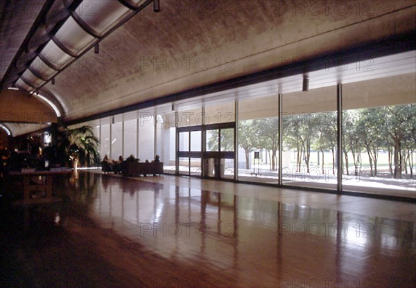 KAHN L.I
INT-GALERIA ABOVEDADA DE ENTRADA AL MUSEO
FORT WORTH-TEXAS, MUSEO KIMBELL
EEUU
