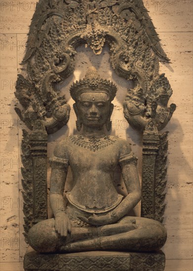 BUDA ENTRONIZADO SEDENTE-TAILANDIA-PERIODO ANGKOR 1180-1220
FORT WORTH-TEXAS, MUSEO KIMBELL
EEUU