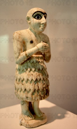 ESTATUILLA DE EANNATUM/IRAK-SUMERIO 2600/2450 AC-ALABASTRO-LAPISLAZULI-MADREPERLA
HOUSTON-TEXAS, MENIL COLECCION
EEUU