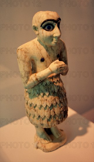ESTATUILLA DE EANNATUM/IRAK-SUMERIO 2600/2450 AC-ALABASTRO-LAPISLAZULI-MADREPERLA
HOUSTON-TEXAS, MENIL COLECCION
EEUU