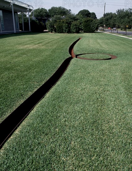 HEIZER MICHAEL 1944-
ISOLATED MASS/CIRCUMFLEX 2- 1968/78- INSTALACION- HIERRO-ESCULTURA S XX
HOUSTON-TEXAS, MENIL COLECCION
EEUU

This image is not downloadable. Contact us for the high res.