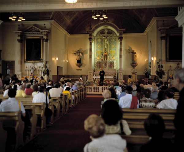 INTERIOR-IGLESIA DE SAN FRANCISCO JAVIER-1845-SANTUARIO DE KATERI-TEKATWITHA
MONTREAL, RESERVA INDIA/MOHAWK
CANADA