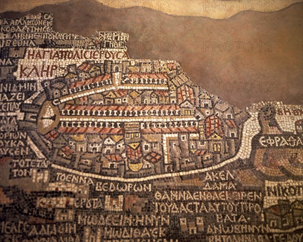DET-MOSAICO DE MADABA-S VI- 560/65- PERIODO BIZANTINO-MAPA DE LA CIUDAD DE JERUSALEM
MADABA, IGLESIA DE SAN JORGE
JORDANIA