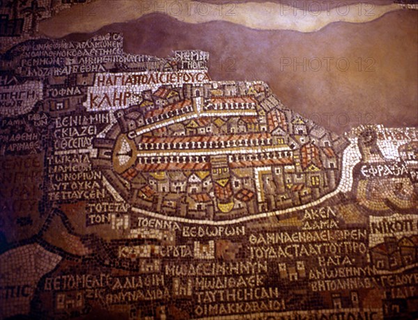 DET-MOSAICO DE MADABA-S VI- 560/65- PERIODO BIZANTINO-MAPA DE LA CIUDAD DE JERUSALEM
MADABA, IGLESIA DE SAN JORGE
JORDANIA