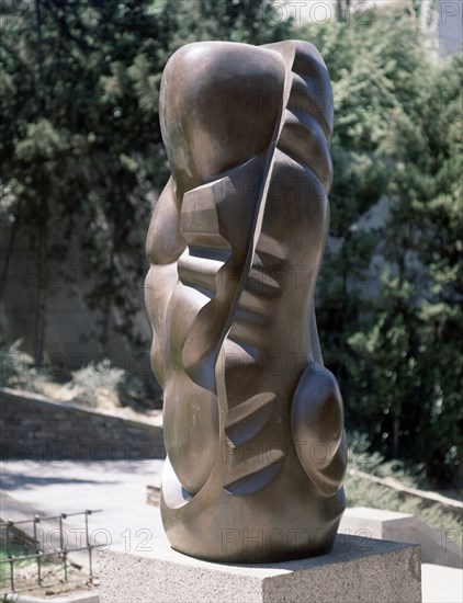 MARTI MARCEL 1925/
PROALI - 1984 - 195x80x70 - BRONCE
MADRID, MUSEO AL AIRE LIBRE DE LA CASTELLANA
MADRID