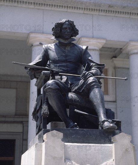 Marinas, Sculpture of Velázquez