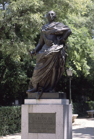 ESTATUA DE CARLOS III CREADOR DEL JARDIN BOTANICO
MADRID, JARDIN BOTANICO
MADRID