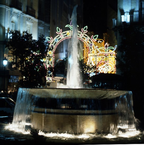 FUENTE
MADRID, PUERTA DEL SOL
MADRID
This image is not downloadable. Contact us for the high res.