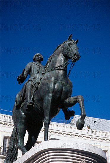 MENA JUAN PASCUAL DE 1707/1784
ESTATUA ECUESTRE DE CARLOS III - S XVIII -  INSTALADA EN 1995
MADRID, PUERTA DEL SOL
MADRID

This image is not downloadable. Contact us for the high res.