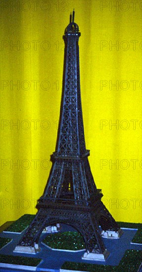 MAQUETA DE LA Eiffel Tower
MADRID, MUSEO TIFLOLOGICO
MADRID