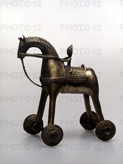 CABALLO CON RUEDAS REALIZADO EN BRONCE - ARTE HINDU
MADRID, COLECCION PARTICULAR
MADRID

This image is not downloadable. Contact us for the high res.