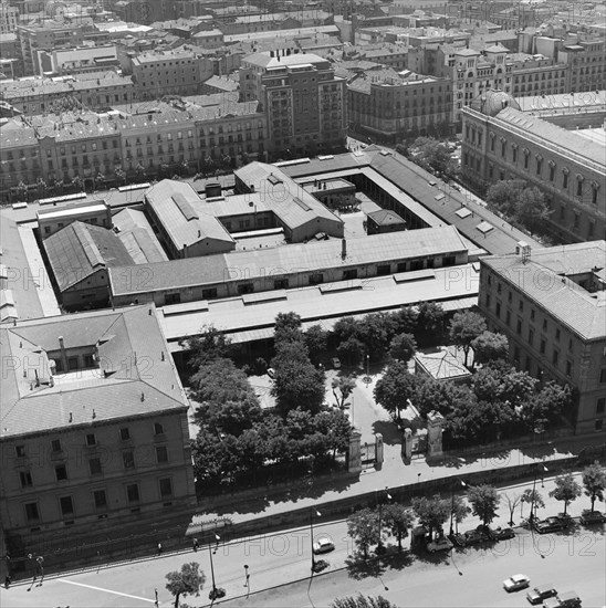 JAREÑO FRANCISCO/MENDIVIL NICOMEDES
N - FOTOGRAFIA EN B/N - FABRICA DE MONEDA Y TIMBRE EN SU ANTIGUA UBICACION EN ACTUALES JARDINES DEL DESCUBRIMIENTO 1961 B/N 71073
MADRID, FABRICA DE MONEDA Y TIMBRE
MADRID