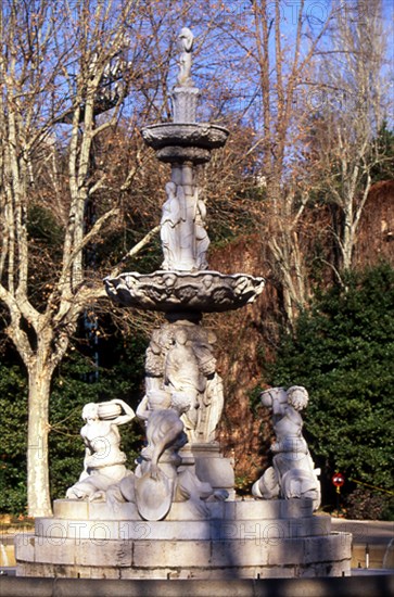FUENTE DE LOS TRITONES - S XVII - FUENTE BARROCA SITUADA EN LOS JARDINES DEL CAMPO DEL MORO
MADRID, PALACIO REAL-JARDINES
MADRID