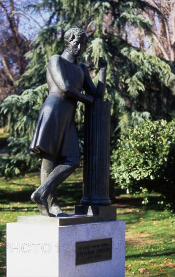 ESCULTURA CONMEMORATIVA AL GRAN POETA RUSO ALEXANDER PUSHKIN (1799/1837)
MADRID, PARQUE FUENTE DEL BERRO
MADRID
This image is not downloadable. Contact us for the high res.