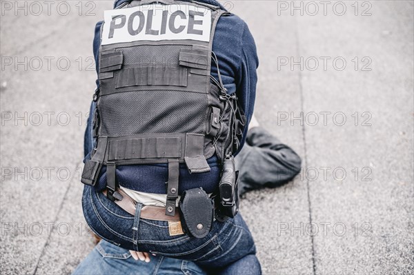 Policier en intervention, décembre 2020