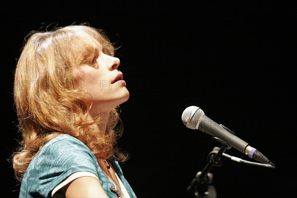 Emily Loizeau, 2006