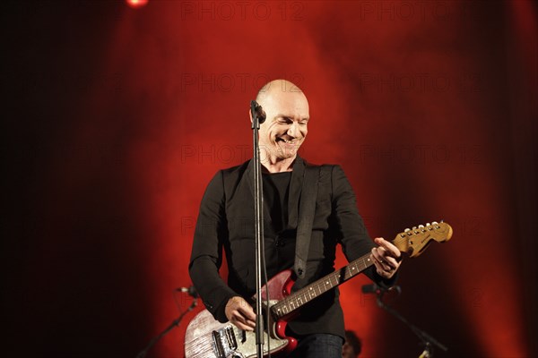 Gaetan Roussel au festival Muzik'Elles de Meaux 2010