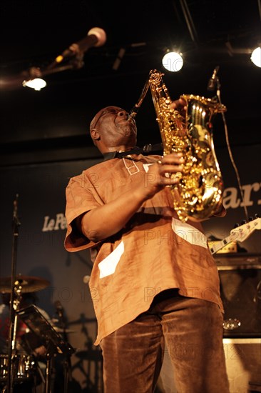 Manu Dibango, 2011