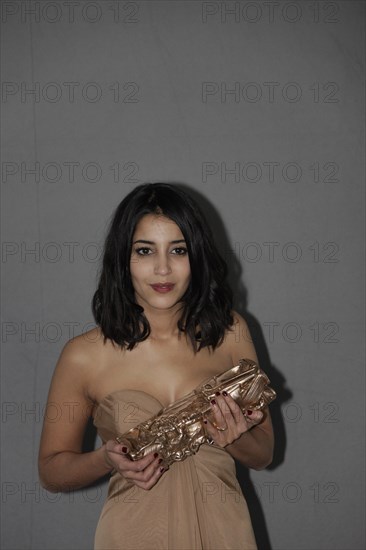 Leïla Bekhti, 2011