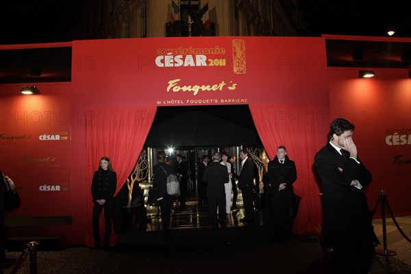 Entrée du restaurant Le Fouquet's à Paris, 2011